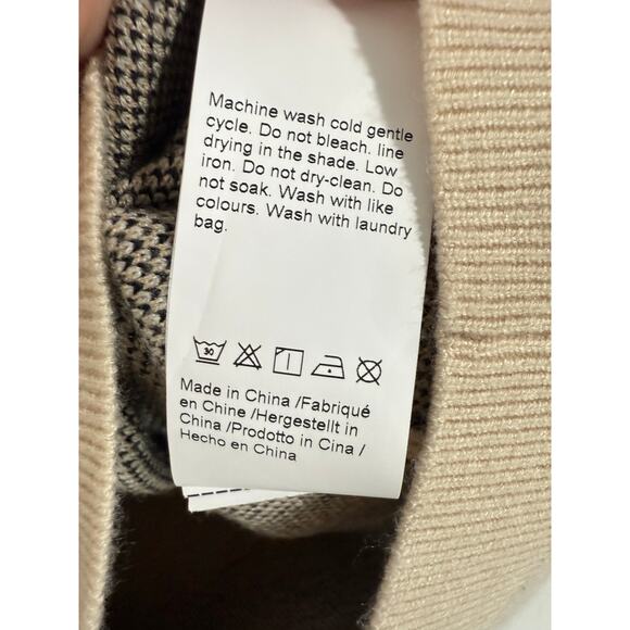 Apricot Leopard Print Sweater Size M Tan Brown Mock Neck Short Sleeve Top - Picture 9 of 9